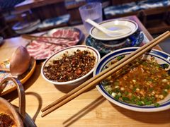 -洱火云南酸菜牛肉火锅(石景山当代商城店)