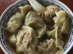 半菜半肉-古徽州馄饨店(宝安路店)