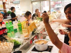 -百品聚旋转火锅(万德庄店)