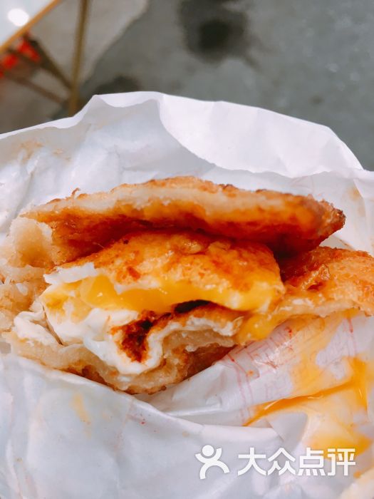 老牌炸蛋葱油饼图片 - 第3张