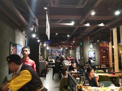 大堂-喝丢一只鞋海鲜烧烤·海肠捞饭(东关街店)