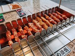 现穿羊肉串-丰茂烤串(六里桥店)