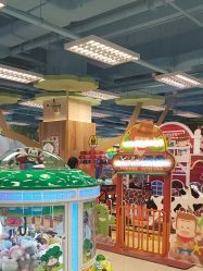 -莫莉幻想儿童乐园(武汉保利广场店)