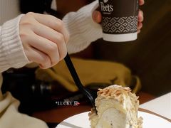 经典栗子蛋糕-Peet's Coffee皮爷咖啡(德基店)