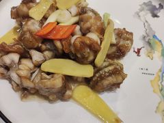 姜葱焗牛蛙-粤秀小厨·广式早茶(辽宁路店)