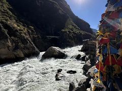 -丽江虎跳峡景区-售票处