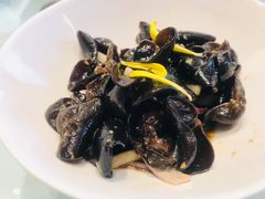 -万龙洲海鲜(大兴绿地缤纷城店)