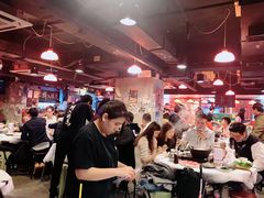 大堂-鲜入围煮花胶鸡海鲜火锅