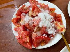 糖拌西红柿-宝瑞门钉肉饼店
