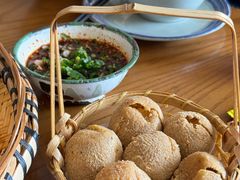 -包整·丝娃娃(一览甲秀楼风景店)