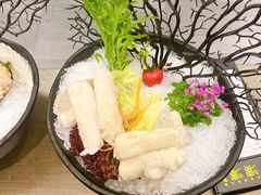 -湊湊火锅·茶憩(打浦桥日月光店)