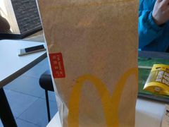 -麦当劳(杨林得来速店)