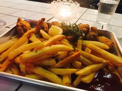 主厨特选美式风味炸鸡翅配薯条-MIKAKU(万达广场上海宝山店)