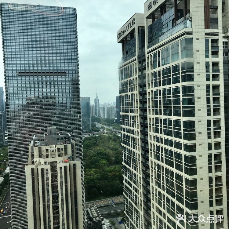 纯素颜 做完美容回家睡醒，隔天皮肤都又滑又嫩