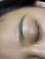 -一个差评成就的纹眉店