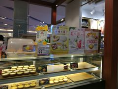 面包甜点陈列柜-芳叔(东方宝泰店)