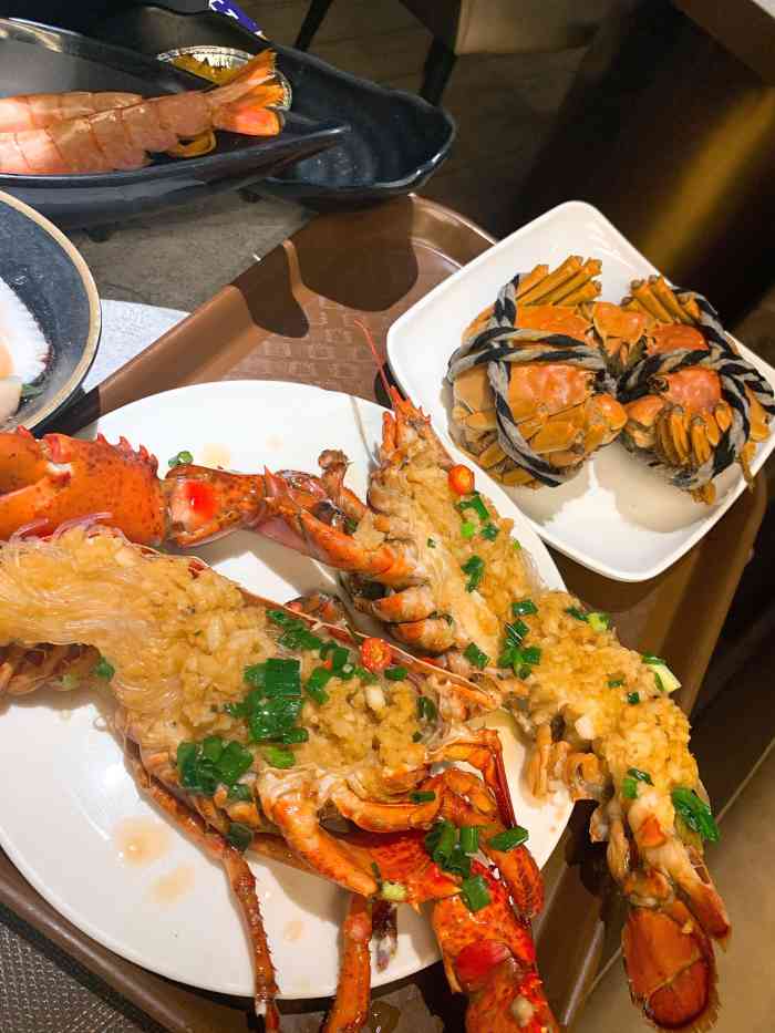 宴誉恋海· 活鲜刺身美学自助(河西中央店)-"兴致勃勃的来吃这家,看着