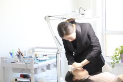 -臣丽纹眉品牌连锁