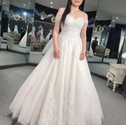 -艾米丽婚纱礼服