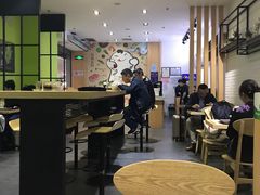 大堂-吉祥馄饨(虹桥火车站店)
