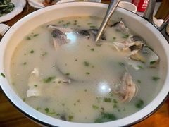 -美顺香食府鱼头老店(雪野湖店)