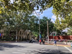 -常熟路(地铁站)