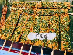 -泰龙城小吃街