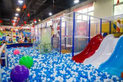 -开心哈乐亲子乐园(东森时尚百货店)