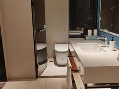 -宜尚酒店(广州上下九永庆坊长寿路地铁站店)