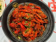 -肥肥虾庄·金牌油焖大虾(汉口城市广场店)