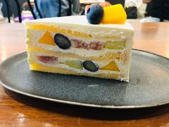 混合水果蛋糕-black rainbow coffee