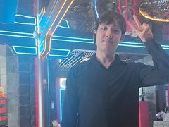 -屋有岛沉浸游戏旗舰店(中山公园店)