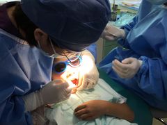 -天使口腔门诊部(上海店)