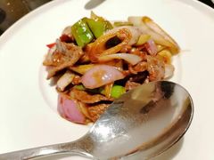 蒜香炒牛柳粒-铭轩中餐厅·海南菜·粤菜(亚龙湾瑞吉店)
