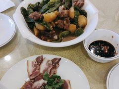 -鹤乡东北菜(崮山路店)