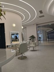 -PE SALON