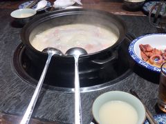 -大匠工房古船木艺术餐厅·猪肚鸡专门店(长白仙岛店)