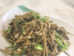 木兰芽-途肴·老农饭庄(百里峡店)