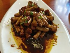 -老码头黑皮肘子锅包肉熏酱水饺(文政街店)