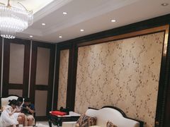 -沪华海鲜大酒楼(南汇店)