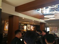 等位区-星巴克臻选(成都宽窄巷子店)