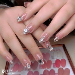 -Pink You美甲洗眉纹绣定制中心