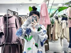 -百年港湾奥特莱斯(香炉礁店)