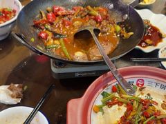 -富正毅三下锅·湘西韵味(天门山索道店)