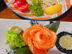 三文鱼刺身薄切-望鲸居酒屋
