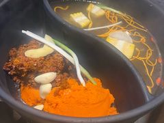 -沸炉重庆老火锅(军事博物馆店)