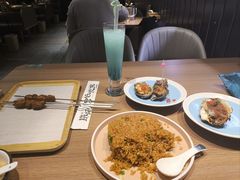 -街角等你.大连海鲜烧烤.经典铁板海鲜串(西安路店)