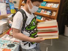 -西西弗书店&矢量咖啡(凯德晶萃广场店)