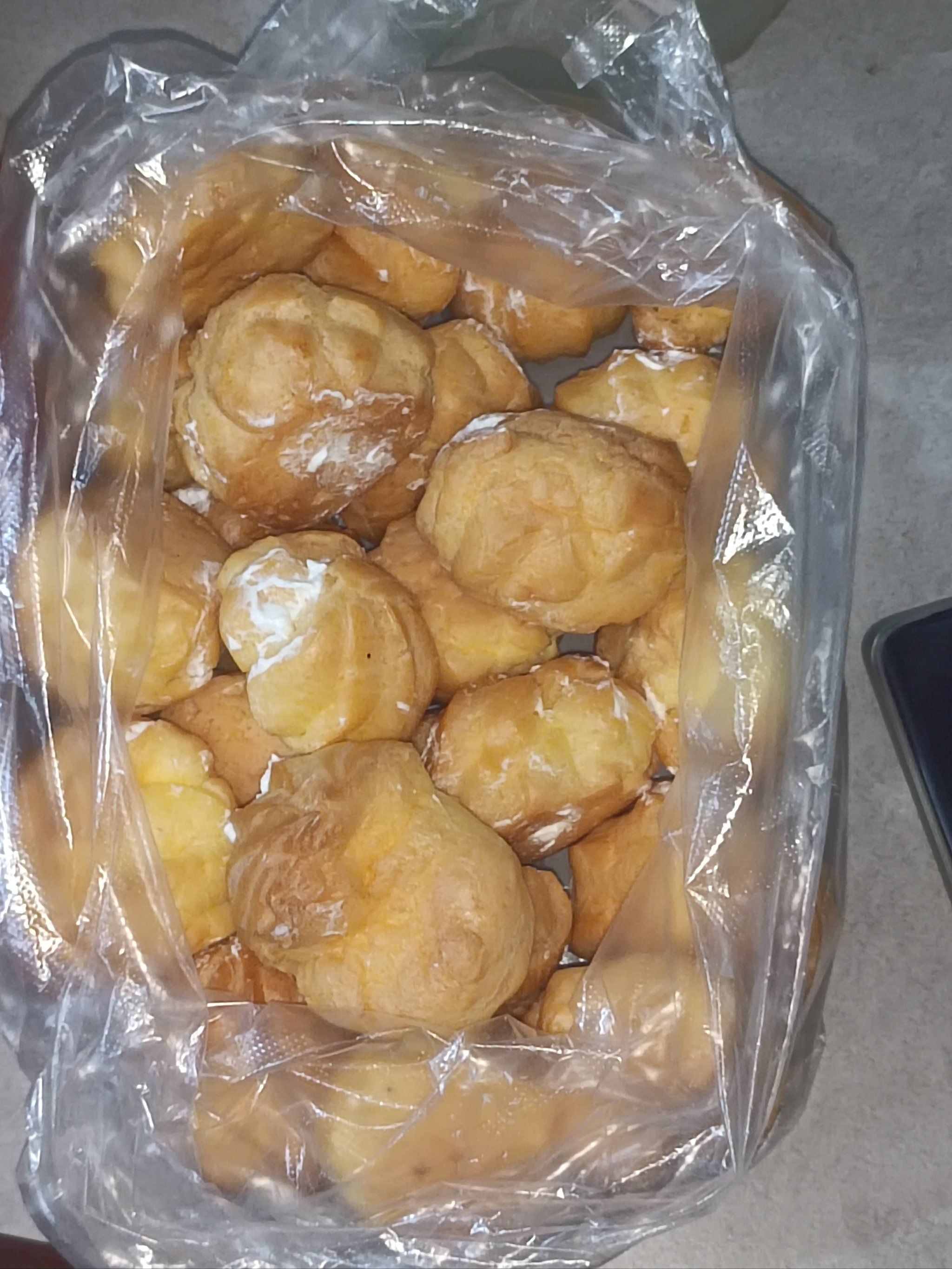 天天领红包 泡芙十块钱一大袋 好吃又便