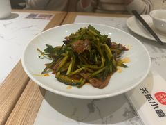 -关东小磨东北菜(漕河泾印象城店)